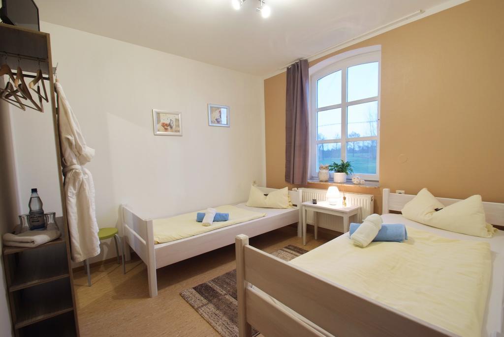 Hotel Gasthuus Ulenhoff Westoverledingen Pokoj fotografie